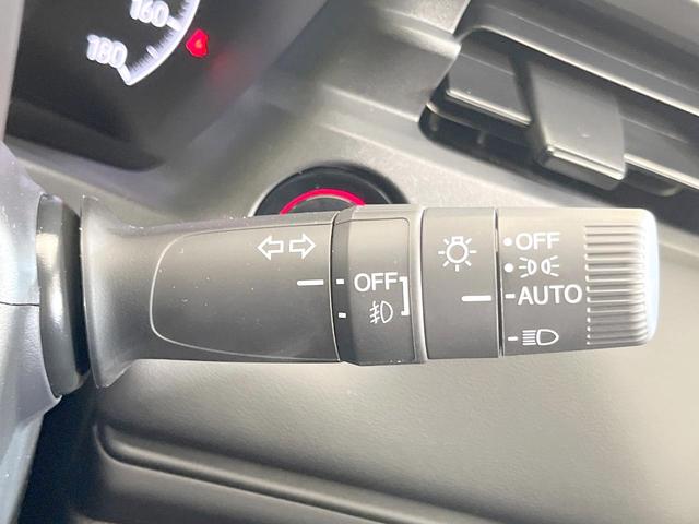 ヴェゼル Ｇ　４ＷＤ　登録済未使用車　寒冷地仕様　ホンダセンシング　コーナーセンサー　スマートキー　ＬＥＤヘッド　純正１６インチアルミ　オートハイビーム　車線逸脱警報　オートライト　オートエアコン（49枚目）