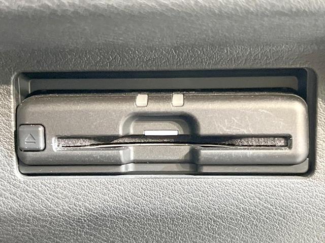 キックス Ｘ　ＳＤナビ　全周囲カメラ　衝突被害軽減システム　禁煙車　ハーフレザーシート　ドラレコ　コーナーセンサー　スマートキー　ＬＥＤヘッド　ビルトインＥＴＣ　純正１７インチアルミ　車線逸脱警報　オートライト（6枚目）