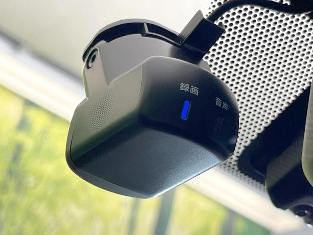 キックス Ｘ　ＳＤナビ　全周囲カメラ　衝突被害軽減システム　禁煙車　ハーフレザーシート　ドラレコ　コーナーセンサー　スマートキー　ＬＥＤヘッド　ビルトインＥＴＣ　純正１７インチアルミ　車線逸脱警報　オートライト（7枚目）