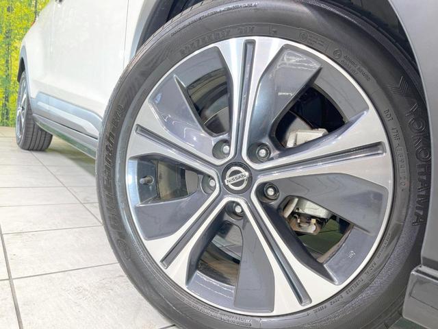 キックス Ｘ　ＳＤナビ　全周囲カメラ　衝突被害軽減システム　禁煙車　ハーフレザーシート　ドラレコ　コーナーセンサー　スマートキー　ＬＥＤヘッド　ビルトインＥＴＣ　純正１７インチアルミ　車線逸脱警報　オートライト（13枚目）