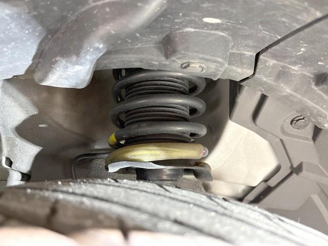 キックス Ｘ　ＳＤナビ　全周囲カメラ　衝突被害軽減システム　禁煙車　ハーフレザーシート　ドラレコ　コーナーセンサー　スマートキー　ＬＥＤヘッド　ビルトインＥＴＣ　純正１７インチアルミ　車線逸脱警報　オートライト（20枚目）