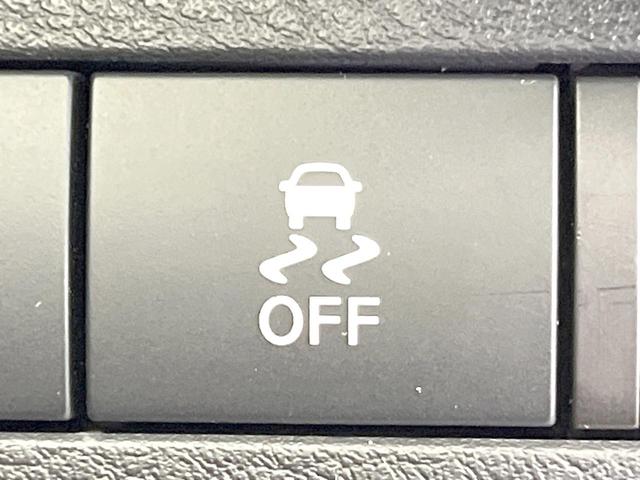 キックス Ｘ　ＳＤナビ　全周囲カメラ　衝突被害軽減システム　禁煙車　ハーフレザーシート　ドラレコ　コーナーセンサー　スマートキー　ＬＥＤヘッド　ビルトインＥＴＣ　純正１７インチアルミ　車線逸脱警報　オートライト（42枚目）