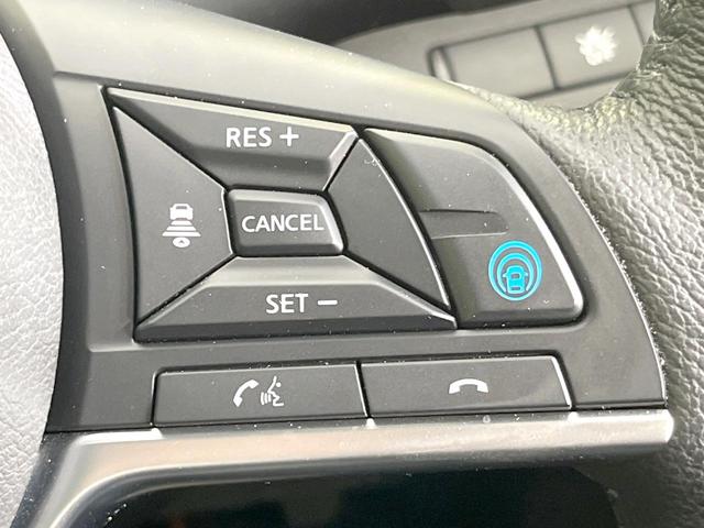 キックス Ｘ　ＳＤナビ　全周囲カメラ　衝突被害軽減システム　禁煙車　ハーフレザーシート　ドラレコ　コーナーセンサー　スマートキー　ＬＥＤヘッド　ビルトインＥＴＣ　純正１７インチアルミ　車線逸脱警報　オートライト（46枚目）