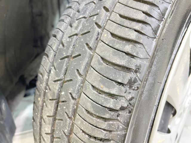 アクア Ｓ　ＳＤナビ　バックカメラ　禁煙車　スマートキー　ＬＥＤヘッド　ナビ連動ＥＴＣ　オートライト　オートエアコン　Ｂｌｕｅｔｏｏｔｈ　ＣＤ　ＤＶＤ再生　フルセグ（44枚目）