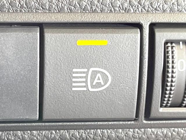 カローラスポーツ ハイブリッドＧ　Ｚ　ＳＤナビ　バックカメラ　衝突被害軽減システム　禁煙車　ハーフレザーシート　ドラレコ　コーナーセンサー　スマートキー　ＬＥＤヘッド　ビルトインＥＴＣ　純正１８インチアルミ　オートハイビーム（29枚目）