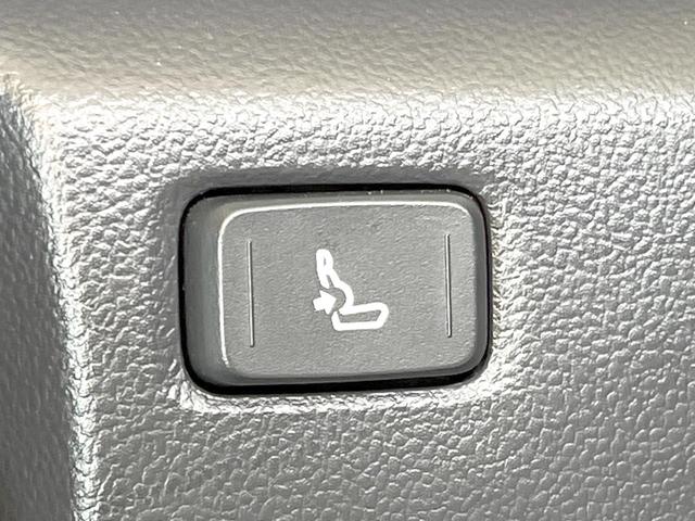 カローラスポーツ ハイブリッドＧ　Ｚ　ＳＤナビ　バックカメラ　衝突被害軽減システム　禁煙車　ハーフレザーシート　ドラレコ　コーナーセンサー　スマートキー　ＬＥＤヘッド　ビルトインＥＴＣ　純正１８インチアルミ　オートハイビーム（50枚目）