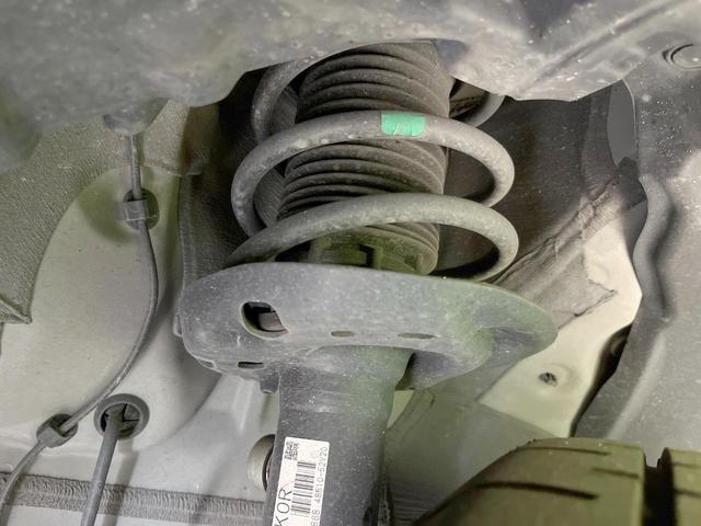 アクア G 禁煙車 純正SDナビ バックカメラ 衝突被害軽減システム レーダークルーズ ドラレコ コーナーセンサー スマートキー LEDヘッド ビルトインETC オートハイビーム 車線逸脱警報 オートライト(20枚目)