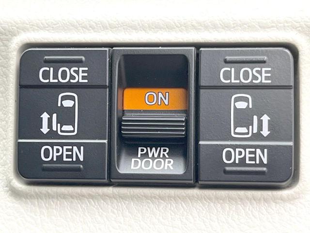 シエンタ G 両側電動ドア SDナビ バックカメラ 衝突被害軽減システム 禁煙車 スマートキー ビルトインETC オートエアコン Bluetooth CD DVD再生 フルセグ(3枚目)