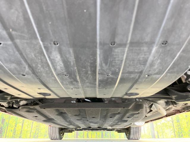 ヴェゼル ハイブリッドZ・ホンダセンシング 純正SDナビ バックカメラ 衝突被害軽減システム レーダークルーズ ハーフレザーシート ドラレコ コーナーセンサー スマートキー LEDヘッド ビルトインETC 純正17インチアルミ 車線逸脱警報(19枚目)