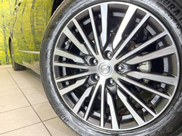 エルグランド 250ハイウェイスター 両側電動 純正8型ナビ フリップダウンモニター バックカメラ 禁煙車 スマートキー HIDヘッド ビルトインETC クルコン 純正18インチアルミ オートライト デュアルエアコン リアエアコン(14枚目)