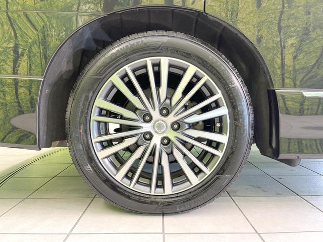 エルグランド 250ハイウェイスター 両側電動 純正8型ナビ フリップダウンモニター バックカメラ 禁煙車 スマートキー HIDヘッド ビルトインETC クルコン 純正18インチアルミ オートライト デュアルエアコン リアエアコン(30枚目)