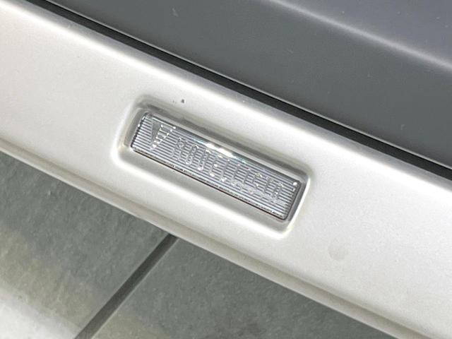 ヤリスクロス ハイブリッドZ 禁煙車 モデリスタエアロ 純正8型ナビ 全周囲カメラ 衝突被害軽減システム レーダークルーズ ハーフレザーシート パワーシート ドラレコ コーナーセンサー スマートキー LEDヘッド ETC2.0(5枚目)