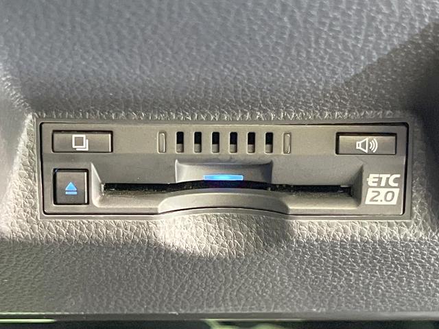 ヤリスクロス ハイブリッドZ 禁煙車 モデリスタエアロ 純正8型ナビ 全周囲カメラ 衝突被害軽減システム レーダークルーズ ハーフレザーシート パワーシート ドラレコ コーナーセンサー スマートキー LEDヘッド ETC2.0(7枚目)