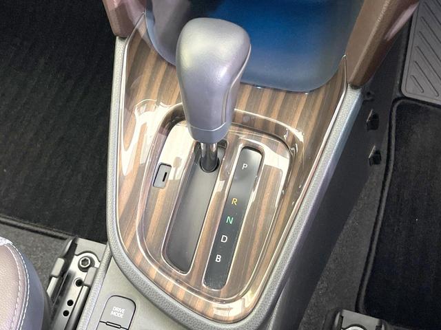 ヤリスクロス ハイブリッドZ 禁煙車 モデリスタエアロ 純正8型ナビ 全周囲カメラ 衝突被害軽減システム レーダークルーズ ハーフレザーシート パワーシート ドラレコ コーナーセンサー スマートキー LEDヘッド ETC2.0(24枚目)