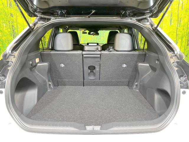 ヤリスクロス ハイブリッドZ 禁煙車 純正8型ディスプレイオーディオ+ 全周囲カメラ ドラレコ 衝突被害軽減システム スマートキー LEDヘッド ビルトインETC 純正18インチアルミ オートハイビーム フルセグ(10枚目)