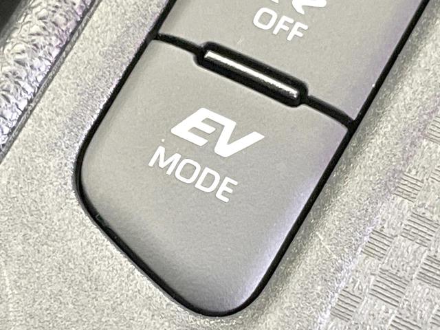 ヤリスクロス ハイブリッドZ 禁煙車 純正8型ディスプレイオーディオ+ 全周囲カメラ ドラレコ 衝突被害軽減システム スマートキー LEDヘッド ビルトインETC 純正18インチアルミ オートハイビーム フルセグ(41枚目)