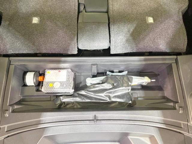 シエンタ ファンベースG セーフティーエディション 両側電動ドア 純正SDナビ 全周囲カメラ 衝突被害軽減システム 禁煙車 ドラレコ コーナーセンサー スマートキー オートハイビーム 車線逸脱警報 オートエアコン Bluetooth CD(37枚目)