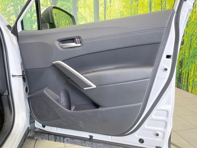 カローラクロス ハイブリッド Z 純正10.5型ディスプレイオーディオ バックカメラ ETC2.0 衝突被害軽減システム レーダークルーズ 禁煙車 パワーシート ドラレコ コーナーセンサー LEDヘッド 純正18インチアルミ(69枚目)
