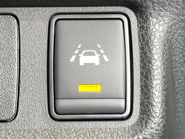 ノート e-パワーニスモ 禁煙車 純正SDナビ 全周囲カメラ 衝突被害軽減システム レーダークルーズ ドラレコ コーナーセンサー スマートキー LEDヘッド ETC 純正15インチアルミ オートハイビーム 車線逸脱警報(47枚目)