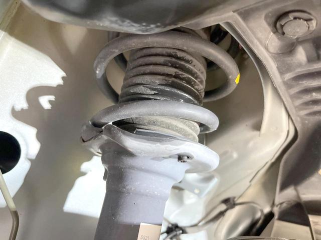 ワゴンＲ ハイブリッドＦＸ　禁煙車　純正ＳＤナビ　全周囲カメラ　衝突被害軽減システム　シートヒーター　コーナーセンサー　スマートキー　オートライト　オートエアコン　Ｂｌｕｅｔｏｏｔｈ　ＣＤ　ＤＶＤ再生　フルセグ（30枚目）