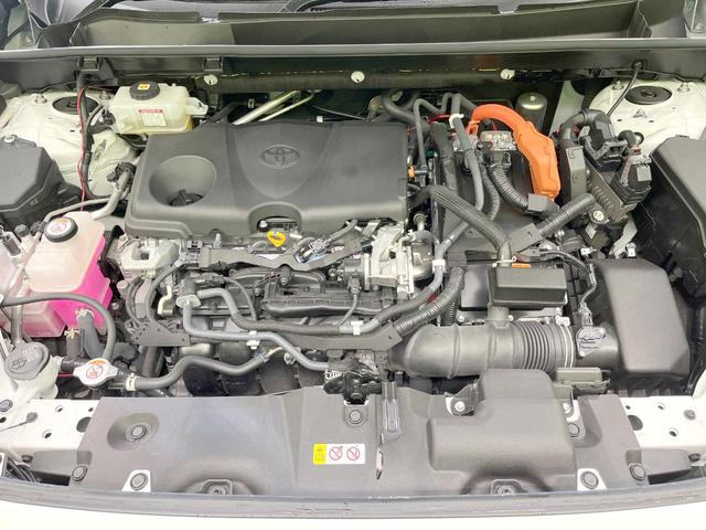 ＲＡＶ４ ハイブリッドＧ　４ＷＤ　サンルーフ　フルエアロ　全周囲カメラ　衝突被害軽減システム　レーダークルーズ　禁煙車　パワーシート　ドラレコ　コーナーセンサー　スマートキー　ＬＥＤヘッド　ビルトインＥＴＣ（18枚目）