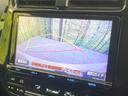 プリウス S 禁煙車 純正9型ナビ バックカメラ LEDヘッド ビルトインETC オートライト オートエアコン 純正15インチアルミ Bluetooth CD フルセグ LEDフォグ(4枚目)