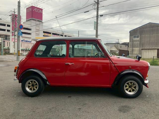 MINI クーパー1.3i 全塗装済み 10インチ6Jワタナベホイール ワイドフェンダー エアコン付き 4MT ハイローキット コイルスプリング FRPボンネット フロントスポイラー(8枚目)