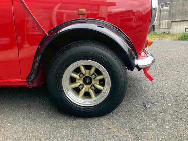 MINI クーパー1.3i 全塗装済み 10インチ6Jワタナベホイール ワイドフェンダー エアコン付き 4MT ハイローキット コイルスプリング FRPボンネット フロントスポイラー(12枚目)