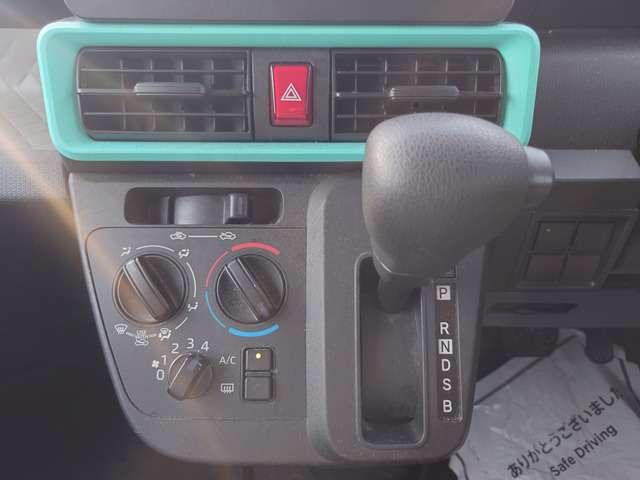 タント Ｌ　禁煙　ナビ　ＢＴ　ＴＶ　ＣＤ　ＤＶＤ　スマキー　アイスト（33枚目）