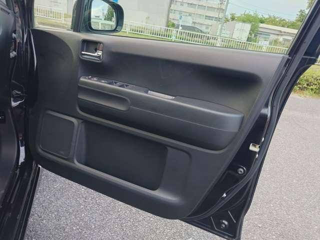 ライフ ディーバ 禁煙 ナビTV Bカメ スマキ― ETC AAC フォグ サイドバイザー(16枚目)