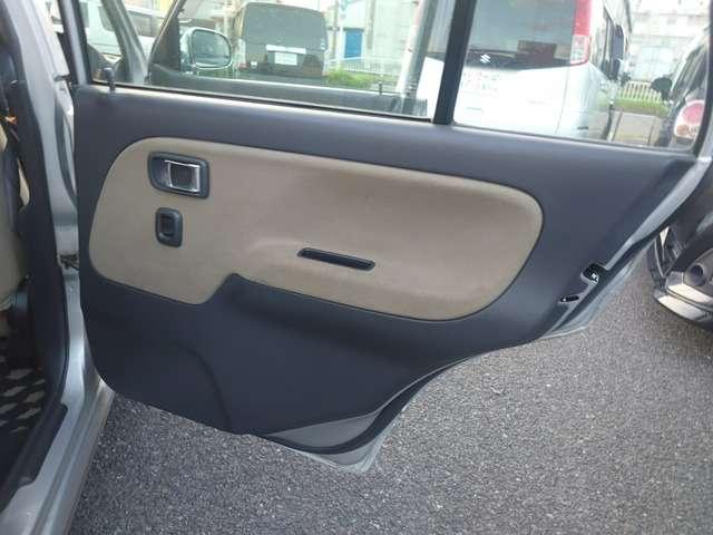 ミラジーノ ６６０　メモリアルエディション　禁煙　ＣＤ　ウッドパネル　キーレス　パワステ（17枚目）