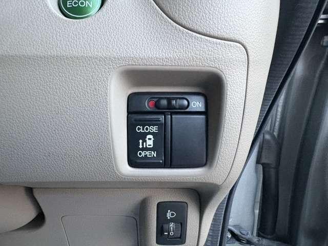 Ｎ－ＢＯＸ Ｇ・Ｌパッケージ　禁煙　ナビ　ＴＶ　Ｂカメ　スマキ―　ＥＴＣ　電スラ（16枚目）