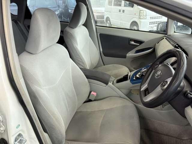 プリウス Ｓツーリングセレクション　禁煙　ナビＴＶ　Ｂカメラ　ＥＴＣ　スマキ―　エアロ（17枚目）