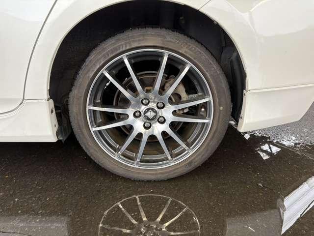 プリウス Ｓツーリングセレクション　禁煙　ナビＴＶ　Ｂカメラ　ＥＴＣ　スマキ―　エアロ（39枚目）