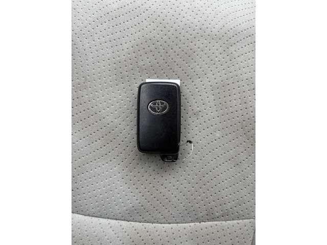 プリウス Ｓツーリングセレクション　禁煙　ナビＴＶ　Ｂカメラ　ＥＴＣ　スマキ―　エアロ（41枚目）