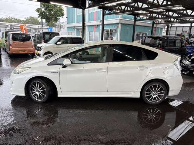 プリウス Ｓツーリングセレクション　禁煙　ナビＴＶ　Ｂカメラ　ＥＴＣ　スマキ―　エアロ（43枚目）