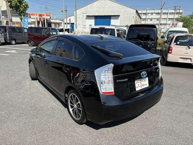 プリウス Ｓ　禁煙　ナビＴＶ　スマキ―　ＥＴＣ　社外ＡＷ（3枚目）