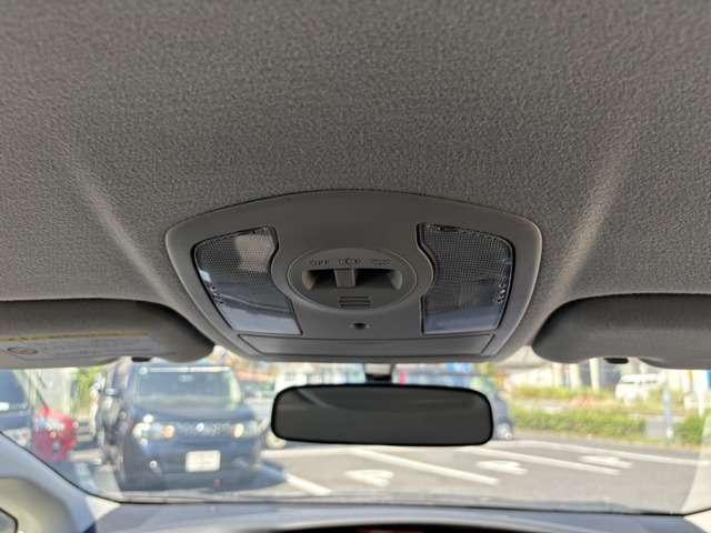 プリウス Ｓ　禁煙　ナビＴＶ　スマキ―　ＥＴＣ　社外ＡＷ（37枚目）