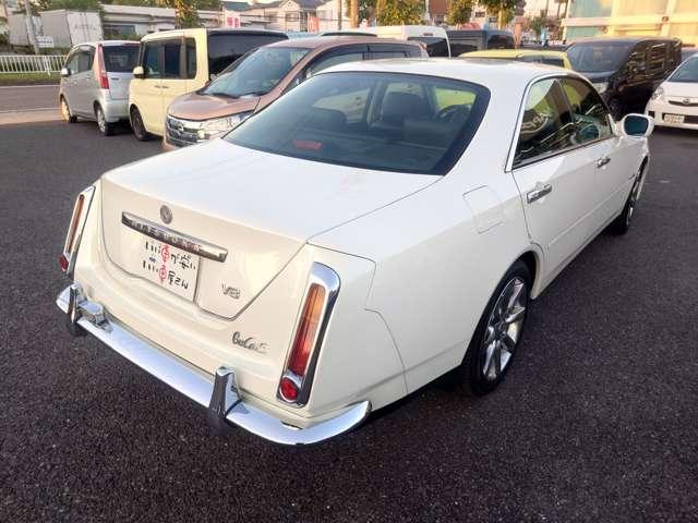 ガリュー 　禁煙　左ハンドル　ＲＲ仕様　Ｖ８　ＥＴＣ　黒革　サンルーフ　アルミ（6枚目）