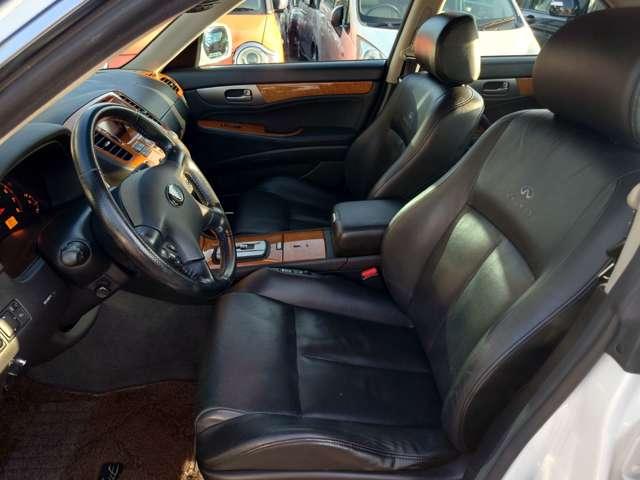 ガリュー 　禁煙　左ハンドル　ＲＲ仕様　Ｖ８　ＥＴＣ　黒革　サンルーフ　アルミ（21枚目）