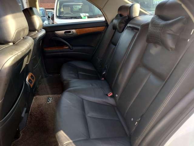 ガリュー 　禁煙　左ハンドル　ＲＲ仕様　Ｖ８　ＥＴＣ　黒革　サンルーフ　アルミ（22枚目）