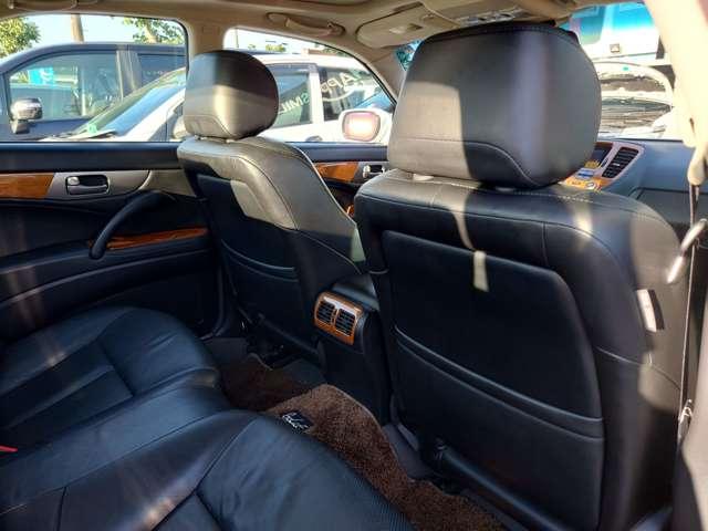 ガリュー 　禁煙　左ハンドル　ＲＲ仕様　Ｖ８　ＥＴＣ　黒革　サンルーフ　アルミ（24枚目）