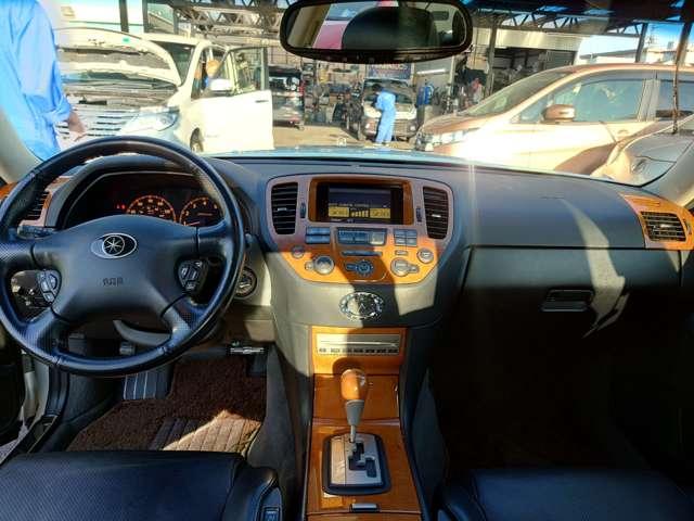 ガリュー 　禁煙　左ハンドル　ＲＲ仕様　Ｖ８　ＥＴＣ　黒革　サンルーフ　アルミ（28枚目）