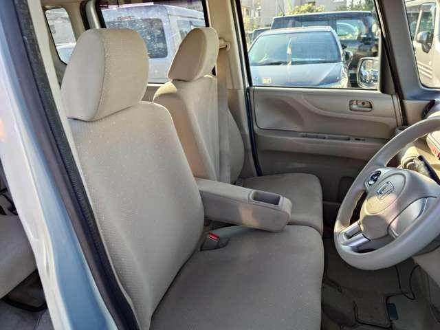 Ｎ－ＢＯＸ Ｇ・Ｌパッケージ　禁煙　ナビＴＶ　スマキ―　電動スラ　アルミ　保証付き（20枚目）