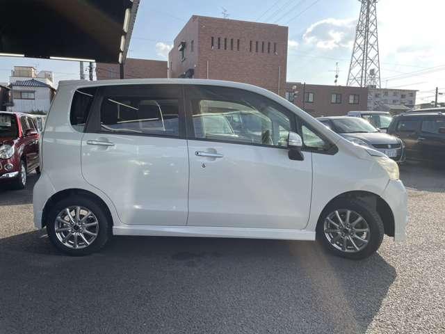 ステラ カスタムＲ　禁煙　ナビＴＶ　インナーミラー　ＥＴＣ　スマキ―　保証付（6枚目）