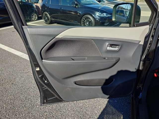 ワゴンＲ ＦＺ　禁煙　スマキ―　ＡＡＣ　ＣＤ　バイザー　アルミ　保証付（21枚目）