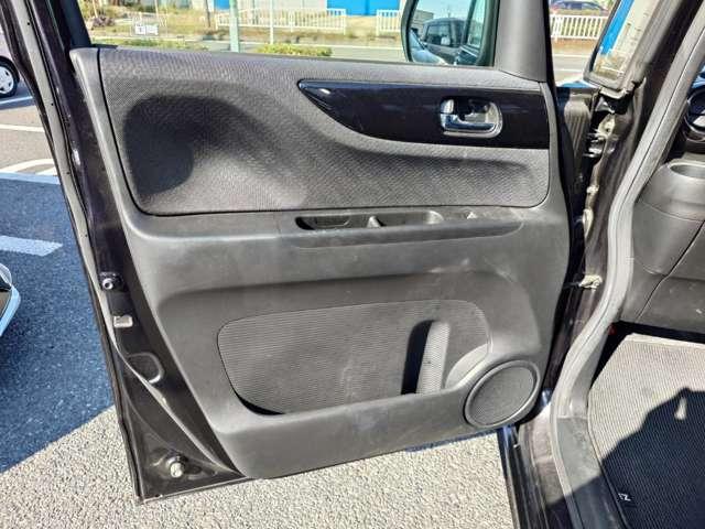 Ｎ－ＢＯＸ Ｇ・Ｌパッケージ　禁煙　スマキ―　両電スラ　エアロ　アルミ　フォグ　保証付き（20枚目）