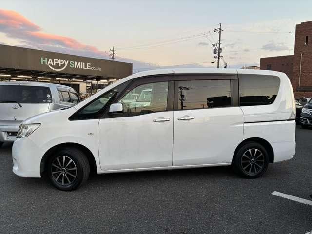 セレナ 20X 禁煙 ナビTV BT Bカメ スマキ― 電スラ ETC アルミ バイザー フォグ(4枚目)