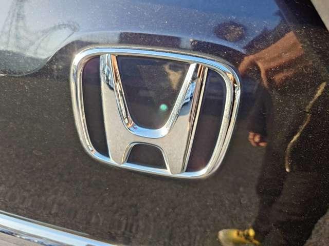 ステップワゴンスパーダ Ｚ　禁煙　ナビＴＶ　Ｂカメ　スマキ―　両電スラ　ＥＴＣ　ＤＶＤ　フグ　アルミ　保証付き（16枚目）