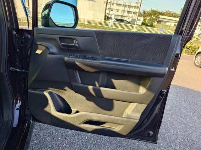 ステップワゴンスパーダ Ｚ　禁煙　ナビＴＶ　Ｂカメ　スマキ―　両電スラ　ＥＴＣ　ＤＶＤ　フグ　アルミ　保証付き（18枚目）